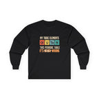 Sudadera negra con el gráfico de la tabla periódica «Mis elementos tóxicos» visto desde el frente.